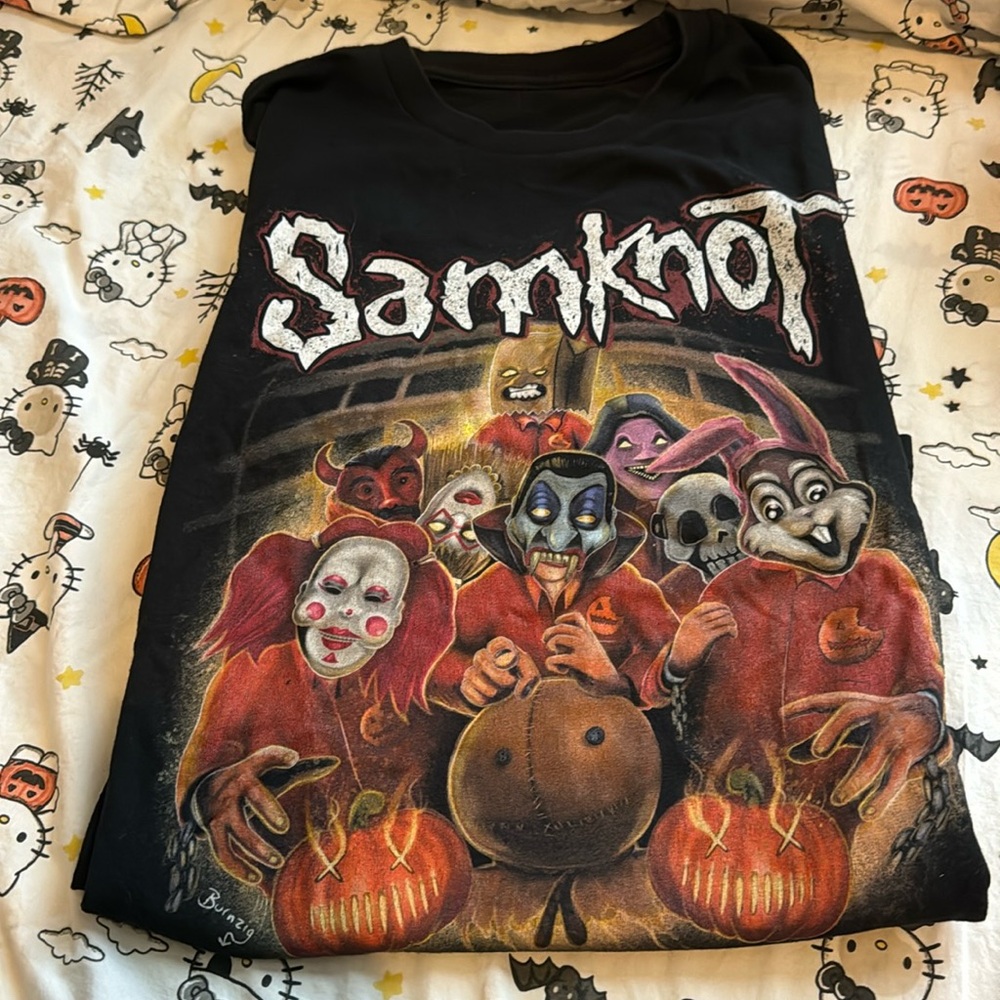 ~trick r’ treat tshirt / slip knot